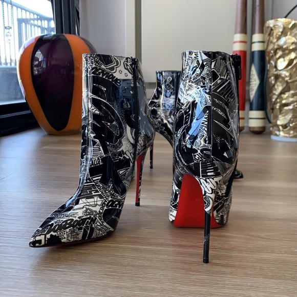 Louboutin limited edition artistic signature black/white print ankle hi boots - Picture 11 of 17